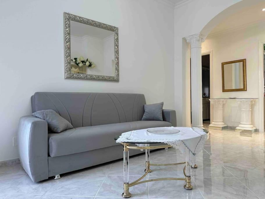 Casa Eleonora: A 5 Min Dal Mare + Free Parking Apartamento Ventimiglia Exterior foto